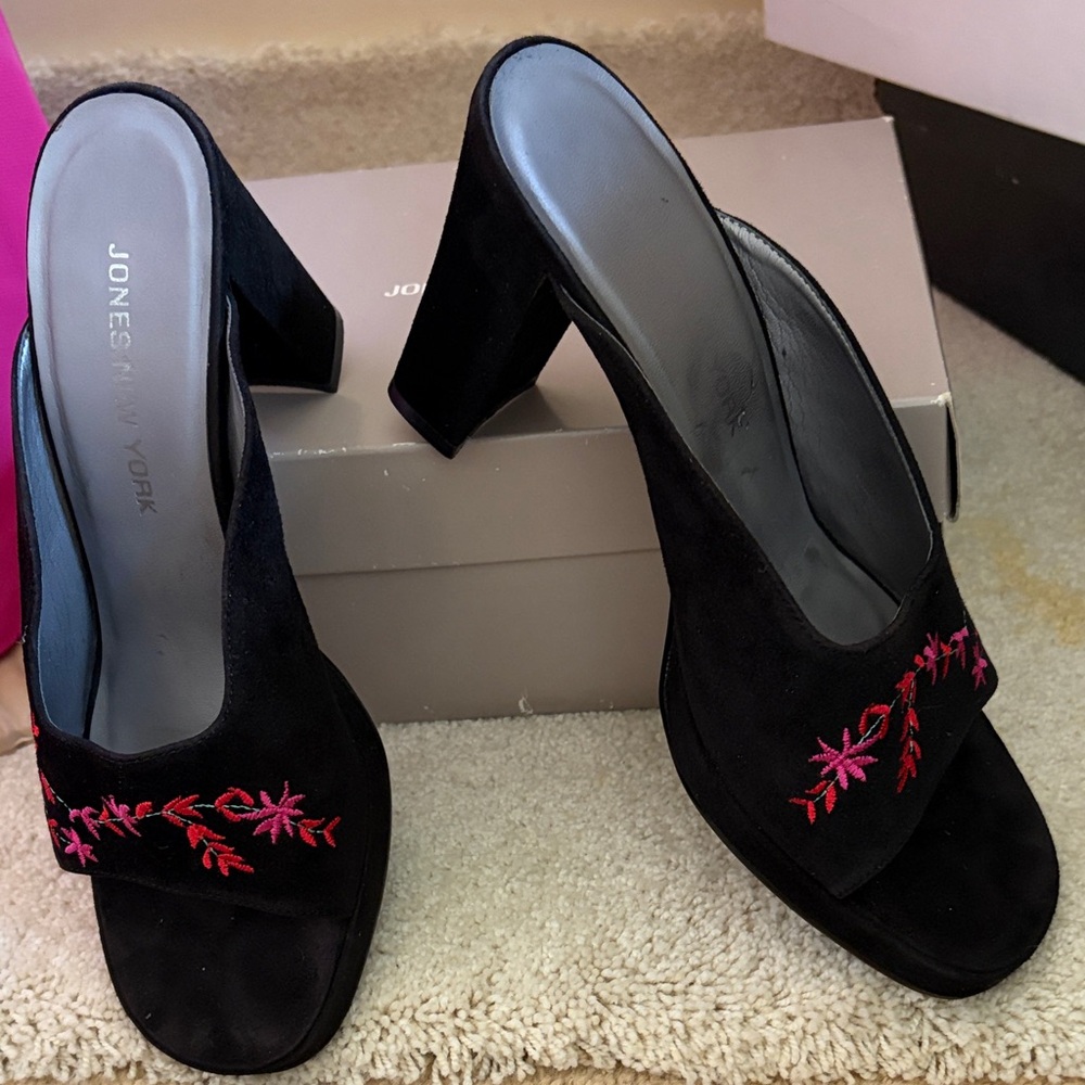 Jones New York Black Suede Embroidered Slide Mules with Red Pink Floral